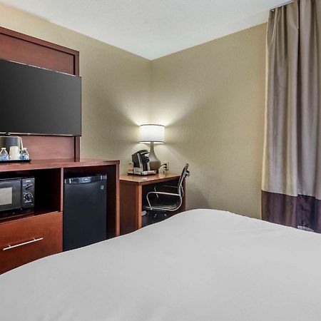 Comfort Inn Asheville East-Blue Ridge Pkwy Access Εξωτερικό φωτογραφία