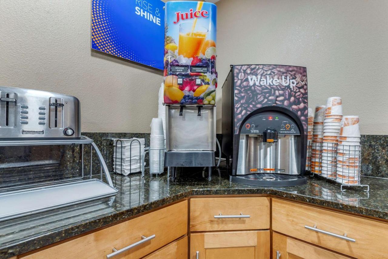 Comfort Inn Asheville East-Blue Ridge Pkwy Access Εξωτερικό φωτογραφία