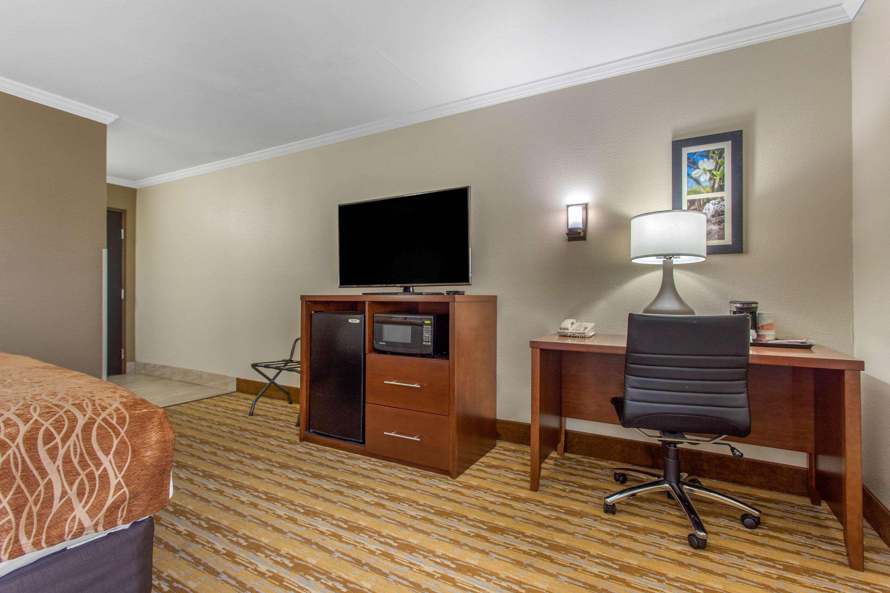 Comfort Inn Asheville East-Blue Ridge Pkwy Access Εξωτερικό φωτογραφία