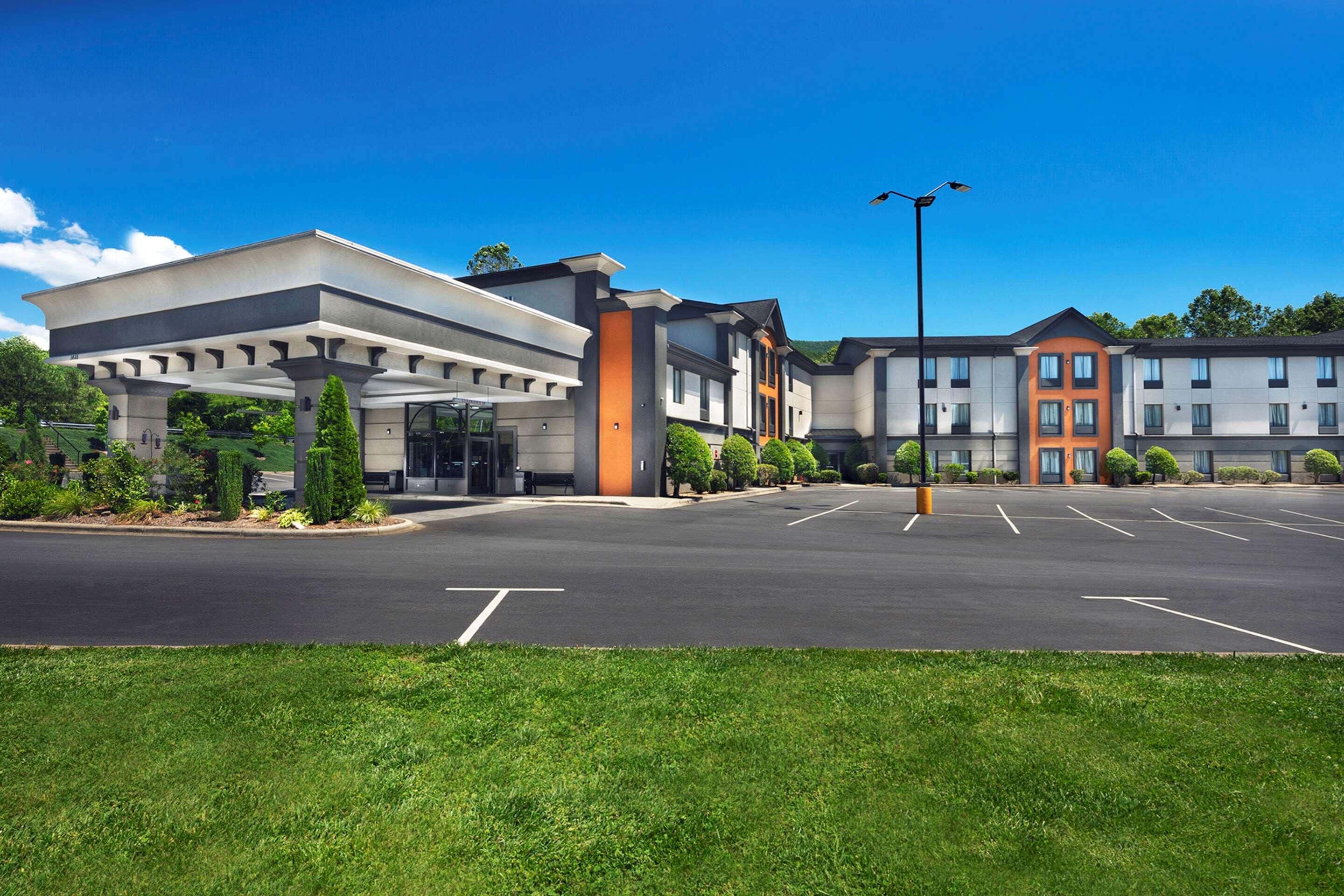 Comfort Inn Asheville East-Blue Ridge Pkwy Access Εξωτερικό φωτογραφία