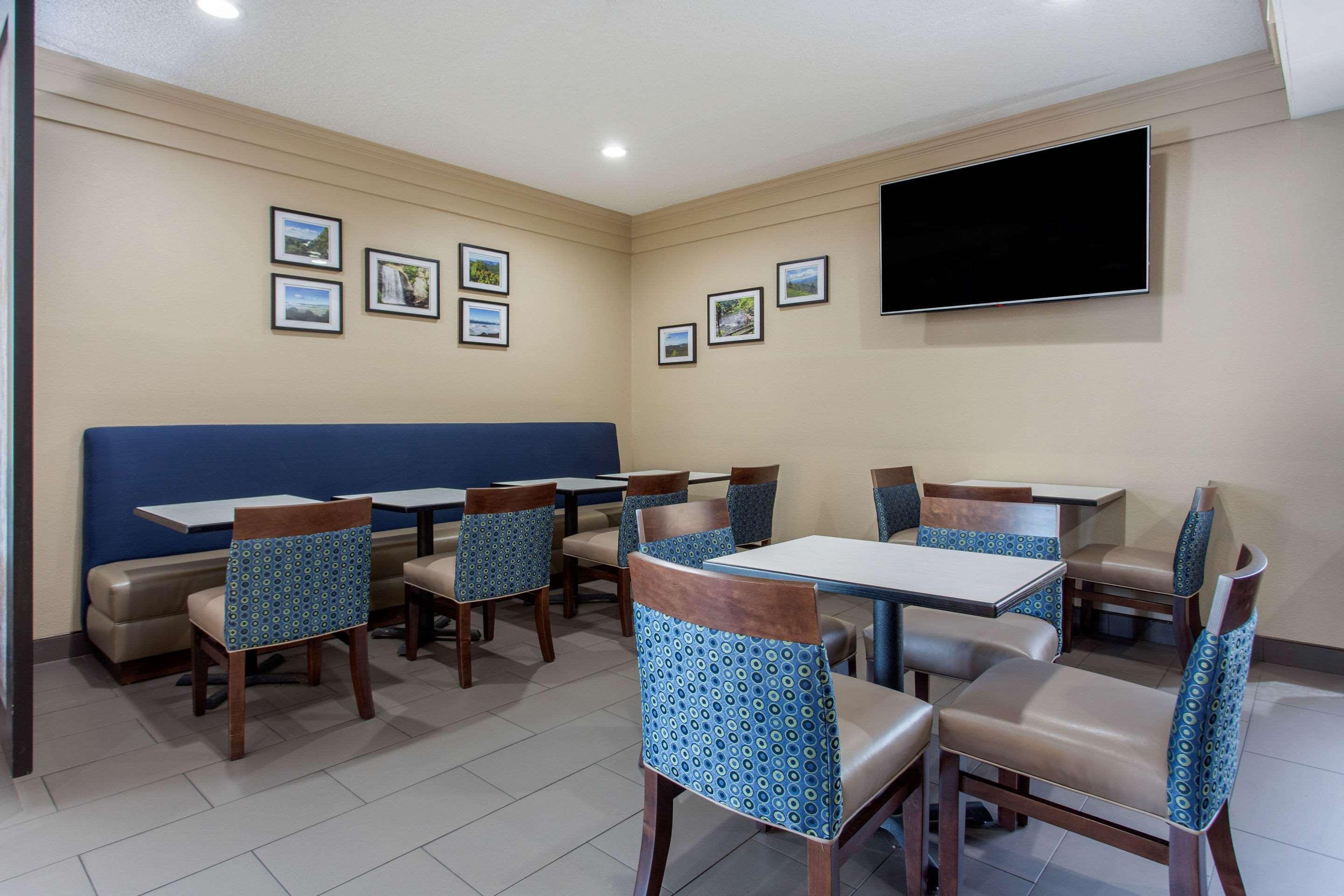Comfort Inn Asheville East-Blue Ridge Pkwy Access Εξωτερικό φωτογραφία