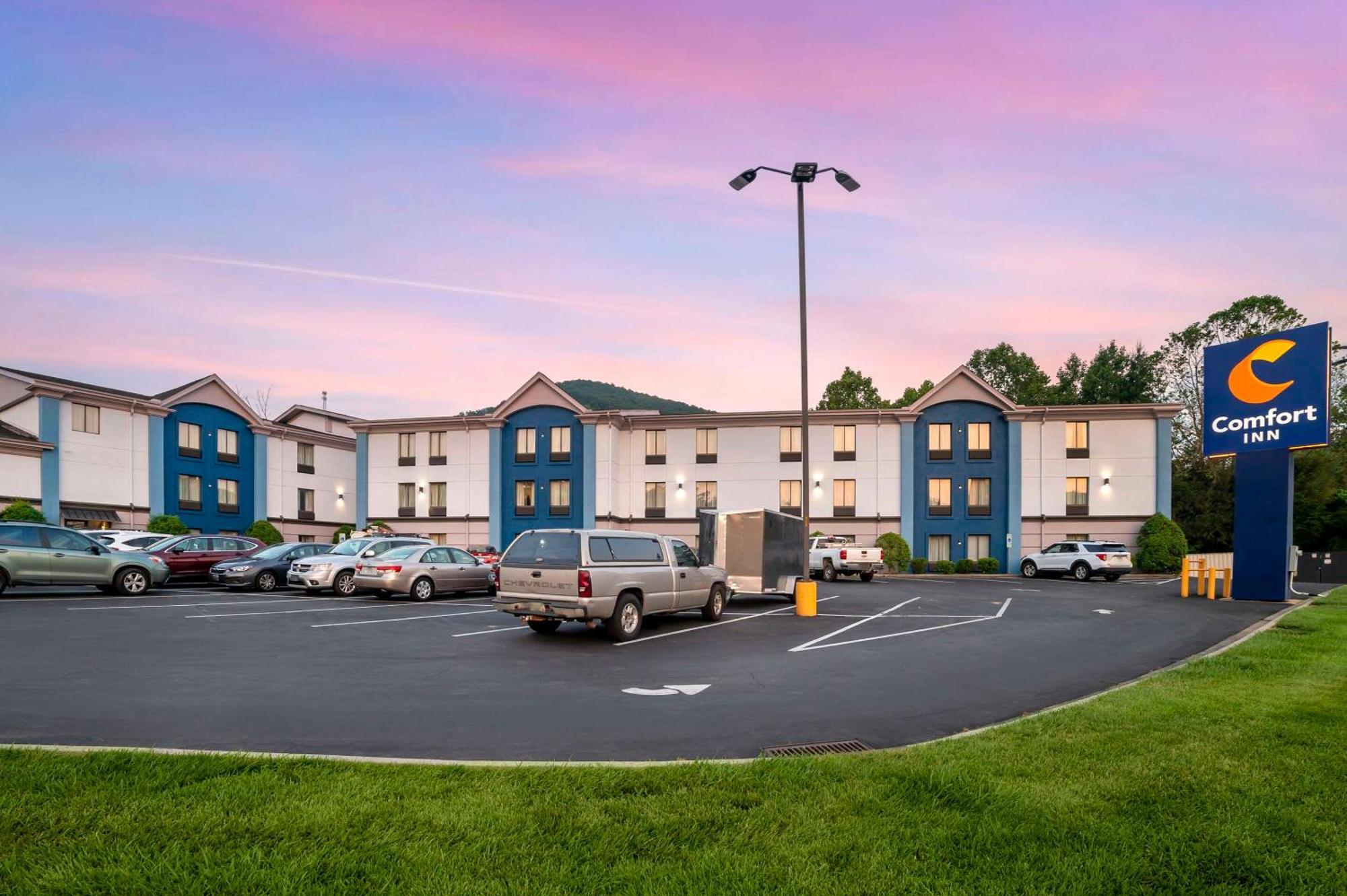 Comfort Inn Asheville East-Blue Ridge Pkwy Access Εξωτερικό φωτογραφία